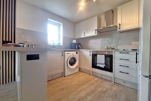 Kitchen- click for photo gallery